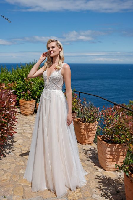 Duett Collection 2024 Wedding dress DT307 (1)