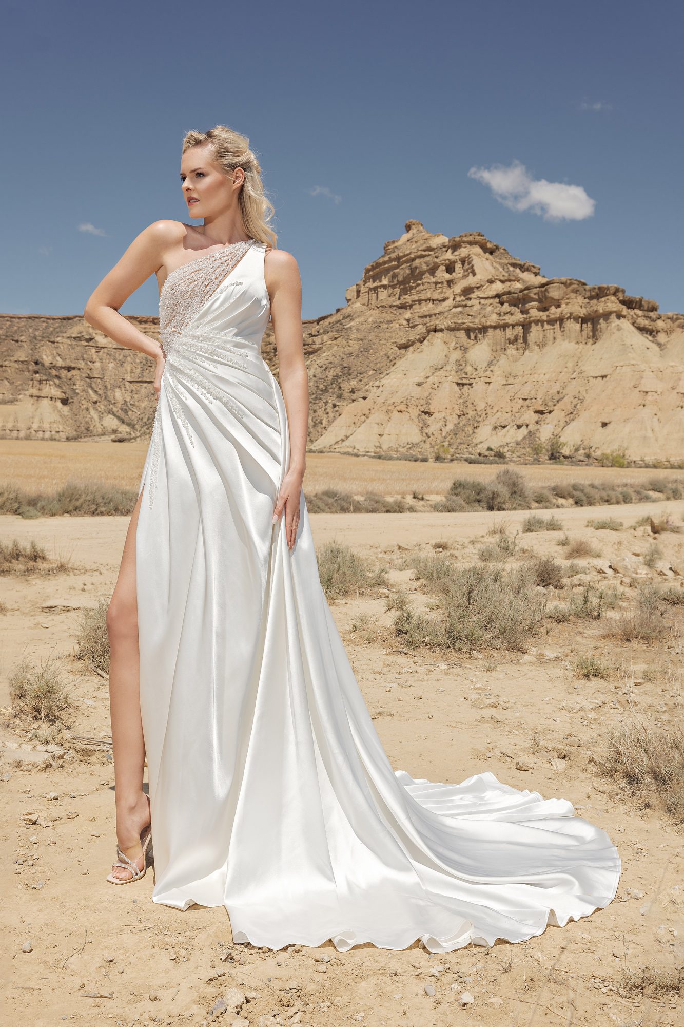 Duett Couture Collection 2024 Wedding dress DT119