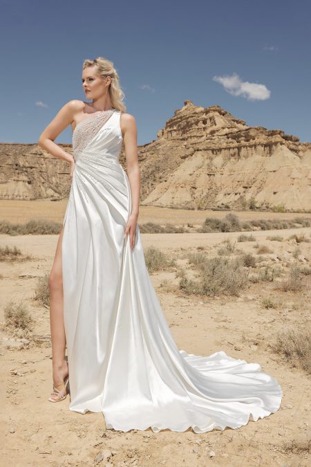 Duett Couture Collection 2024 Wedding dress DT119
