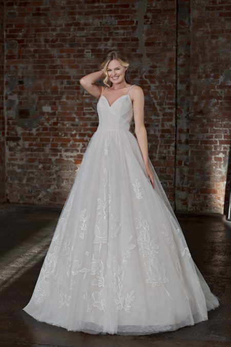 Duett Couture 2025 ivory Hochzeitskleid DT166 1 Duett Bridal